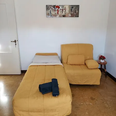Porta Venezia'S Heart, Via Melzo Retro, Centre Of Milan, 6Th Floor With Balcony *